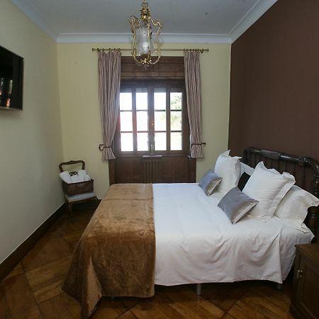 Casa Lois Hotel ซานติอาโก เด กอมโปสเตลา ภายนอก รูปภาพ